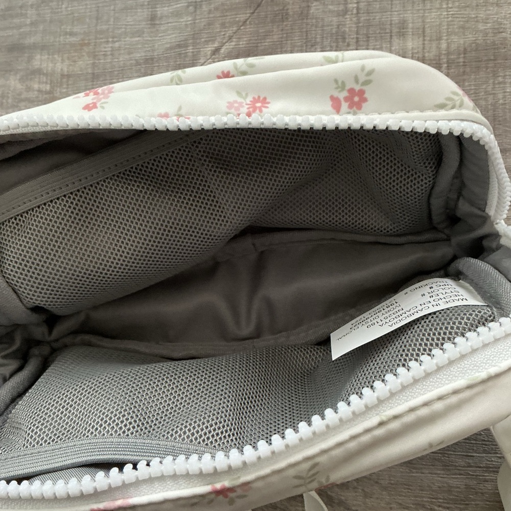Floral Print White and Pink Bag - Picture 3 of 5